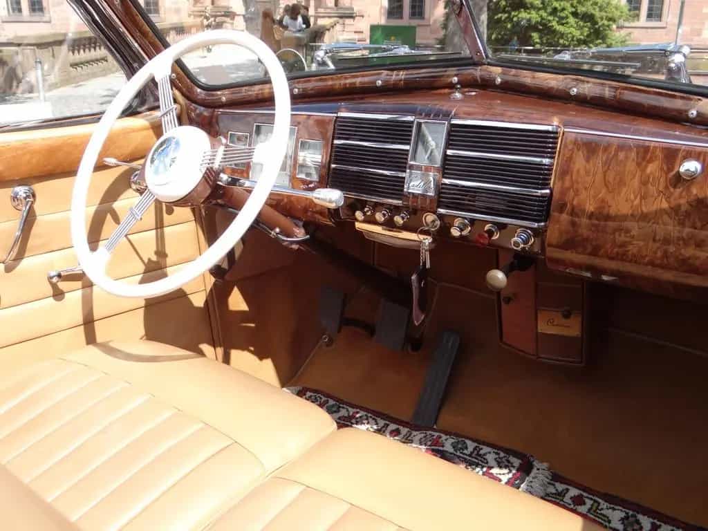 Cadillac Series 75 Fleetwood Convertible-Sedan Traumwagen 07/1938-photo-22