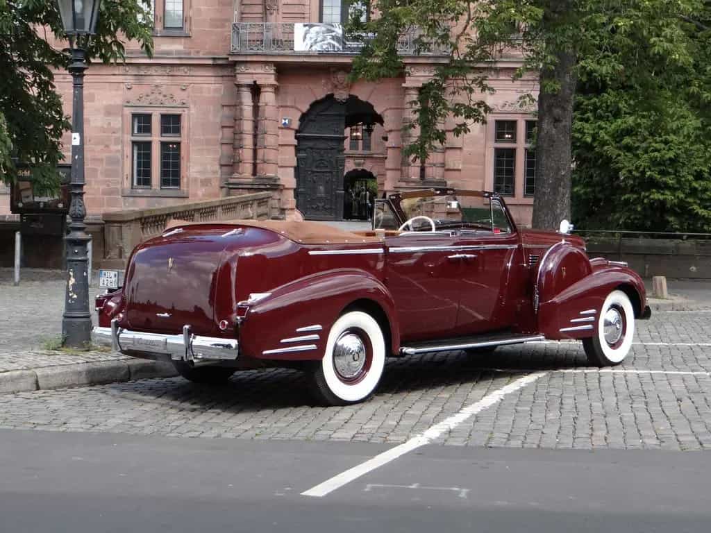 Cadillac Series 75 Fleetwood Convertible-Sedan Traumwagen 07/1938-photo-7