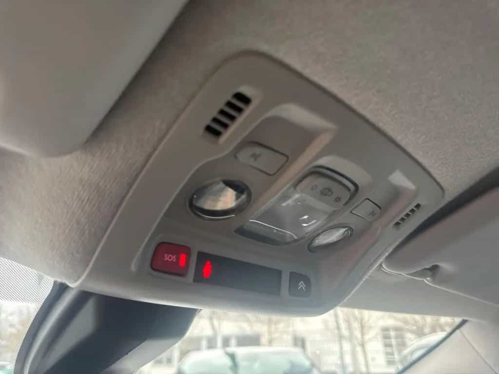 Citroën C3 Max Navi Kamera PDC App Klimaautomatik 02/2024-photo-21
