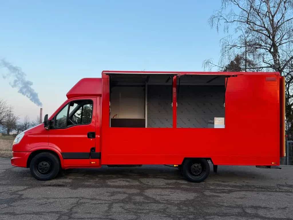 Iveco Daily Automatik Foodtruck / Imbisswagen 05/2012-photo-16