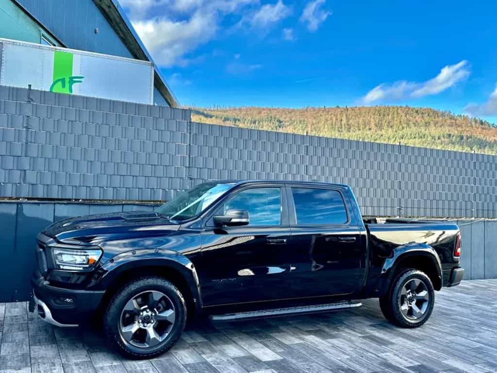 Dodge RAM 5,7 V8 WIDEBODY-OEM REBEL-OFFROAD-EDITION 01/2019-photo-3
