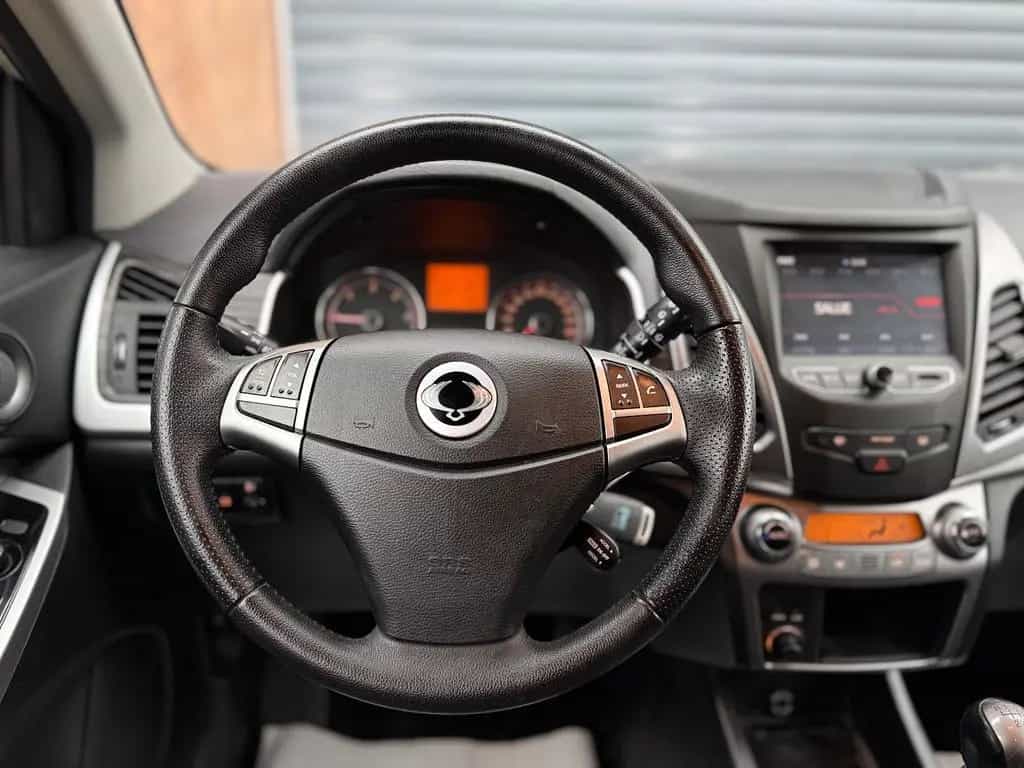 Ssangyong Korando Clever Ed/Kamera/LED/Tempomat/Klimaauto/ 03/2017-photo-14