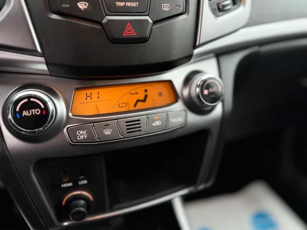 Ssangyong Korando Clever Ed/Kamera/LED/Tempomat/Klimaauto/ 03/2017-photo-19