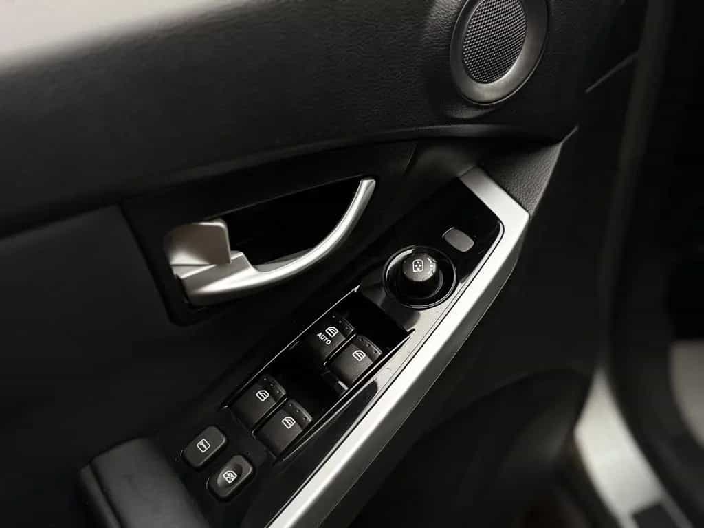 Ssangyong Korando Clever Ed/Kamera/LED/Tempomat/Klimaauto/ 03/2017-photo-22