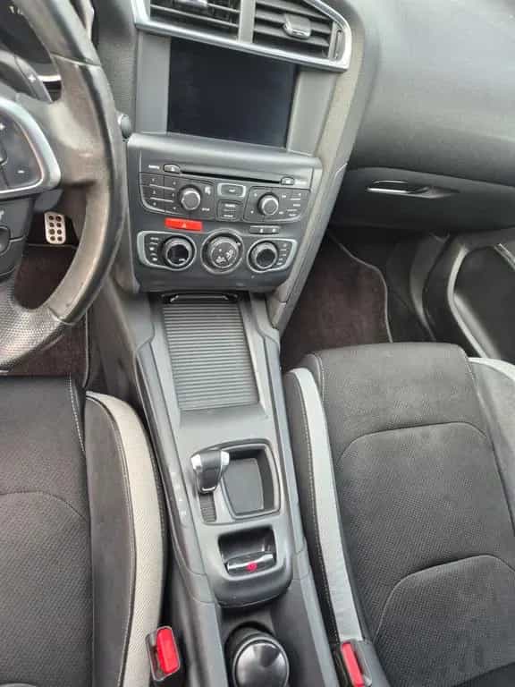 DS Automobiles DS4 Citroen C4 1.6 e-HDi 115 Exclusive 12/2014-photo-13