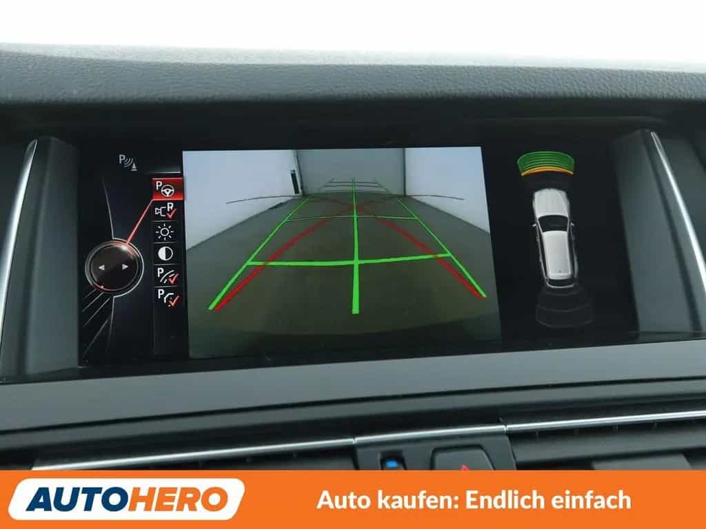 BMW 5 Series 520d *NAVI*BI-XENON*HUD*TEMPO*PDC*SHZ* 11/2016-photo-21
