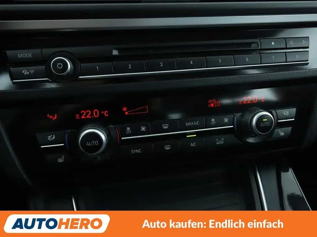 BMW 5 Series 520d *NAVI*BI-XENON*HUD*TEMPO*PDC*SHZ* 11/2016-photo-22