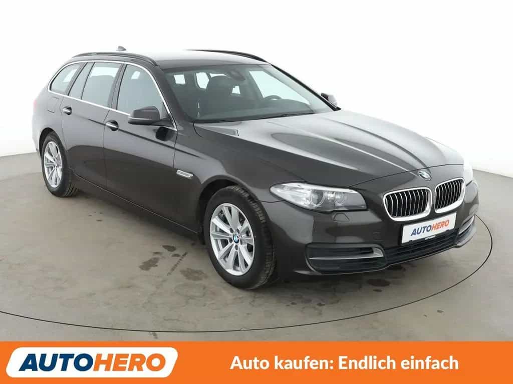BMW 5 Series 520d *NAVI*BI-XENON*HUD*TEMPO*PDC*SHZ* 11/2016-photo-7