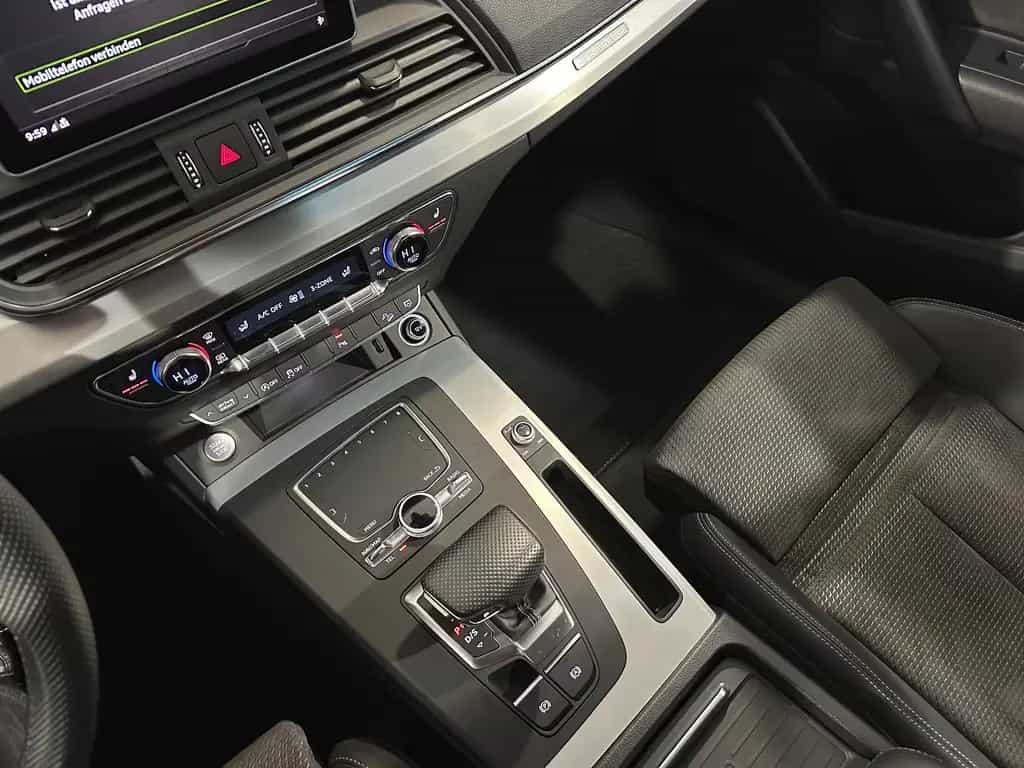 Audi Q5 2.0 TFSI qu.*S LINE*LED-R.KAM-PANO-ACC-NAVI 05/2018-photo-37