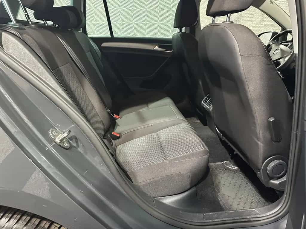 Volkswagen Golf VII Variant*TRENDLINE*AHK-PDC-TEMPO-SHZ-OPF 02/2019-photo-12