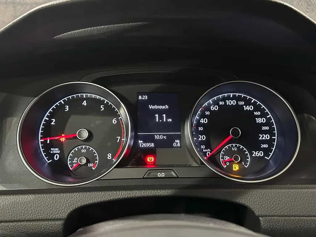 Volkswagen Golf VII Variant*TRENDLINE*AHK-PDC-TEMPO-SHZ-OPF 02/2019-photo-25