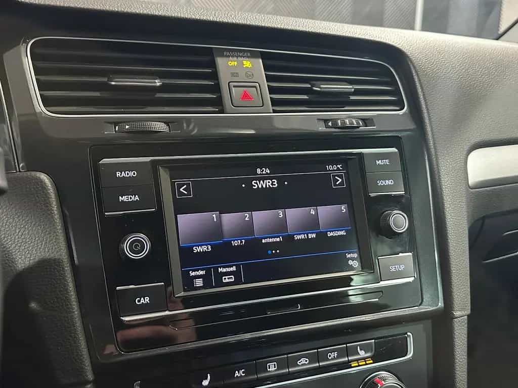 Volkswagen Golf VII Variant*TRENDLINE*AHK-PDC-TEMPO-SHZ-OPF 02/2019-photo-27