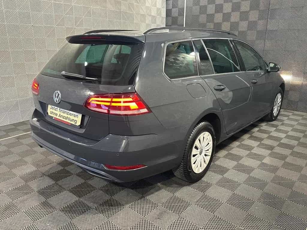 Volkswagen Golf VII Variant*TRENDLINE*AHK-PDC-TEMPO-SHZ-OPF 02/2019-photo-3