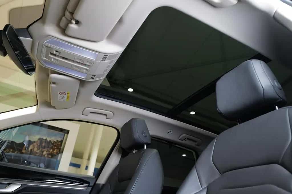 Volkswagen Touareg 3.0TDI Atmosphere 4x4 Luft AHK Dynaudio 02/2019-photo-11