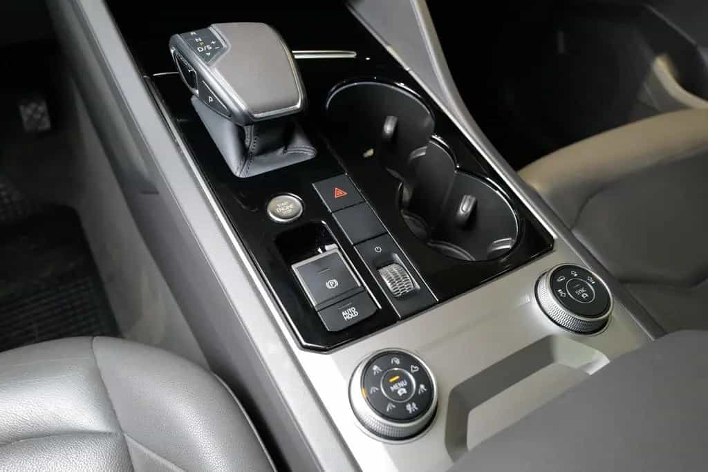 Volkswagen Touareg 3.0TDI Atmosphere 4x4 Luft AHK Dynaudio 02/2019-photo-15