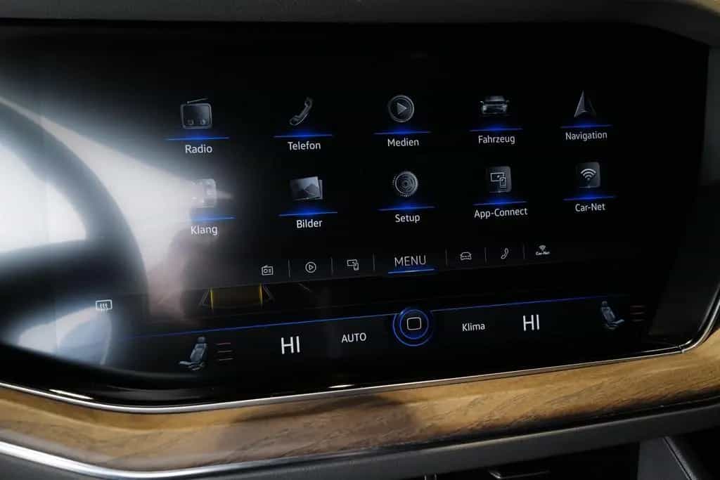 Volkswagen Touareg 3.0TDI Atmosphere 4x4 Luft AHK Dynaudio 02/2019-photo-18