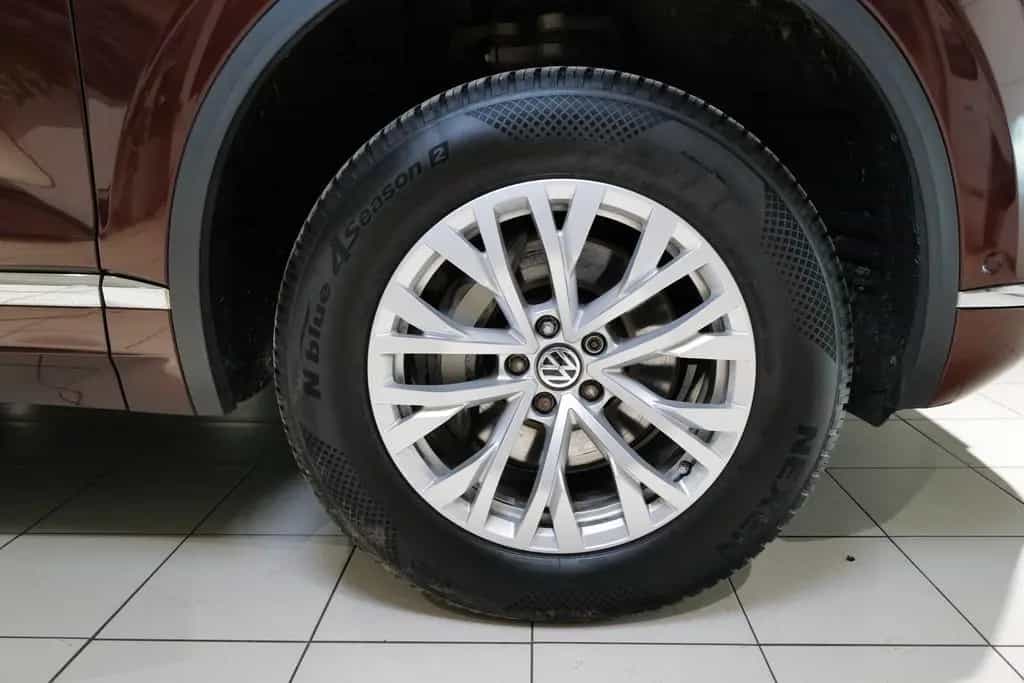 Volkswagen Touareg 3.0TDI Atmosphere 4x4 Luft AHK Dynaudio 02/2019-photo-26