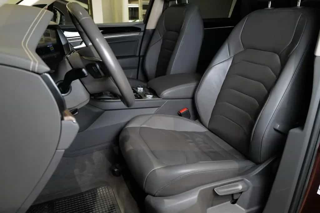 Volkswagen Touareg 3.0TDI Atmosphere 4x4 Luft AHK Dynaudio 02/2019-photo-7
