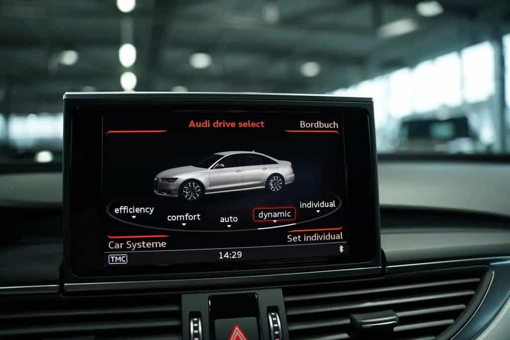 Audi A6 3.0 TDI q. Limousine S line *20 *BOSE *Kam 06/2015-photo-39