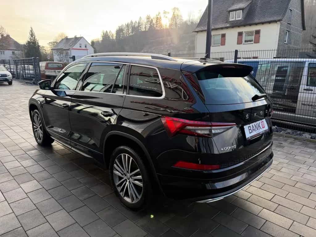 Skoda Kodiaq L&K 4x4*PANO*S-DACH*SHZG*AHK*PDC*TOP 07/2022-photo-17
