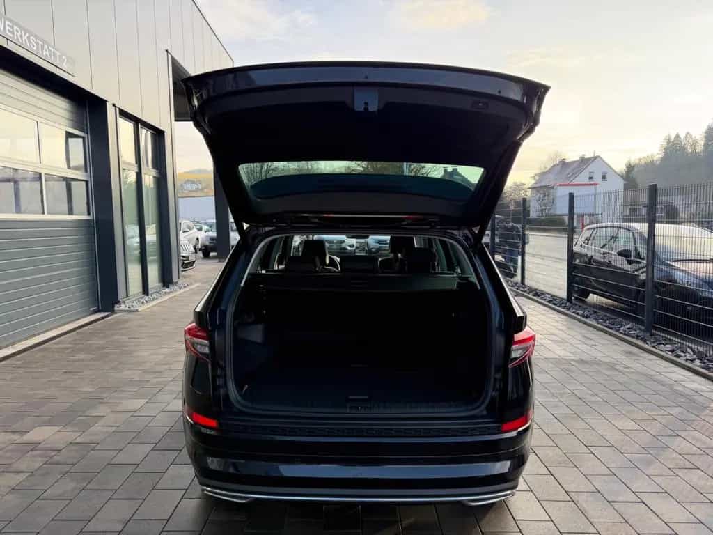 Skoda Kodiaq L&K 4x4*PANO*S-DACH*SHZG*AHK*PDC*TOP 07/2022-photo-19