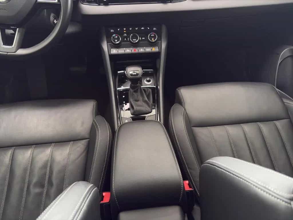 Skoda Karoq Style 1.5 TSI AHK Standheizung Panorama Rü 07/2019-photo-10