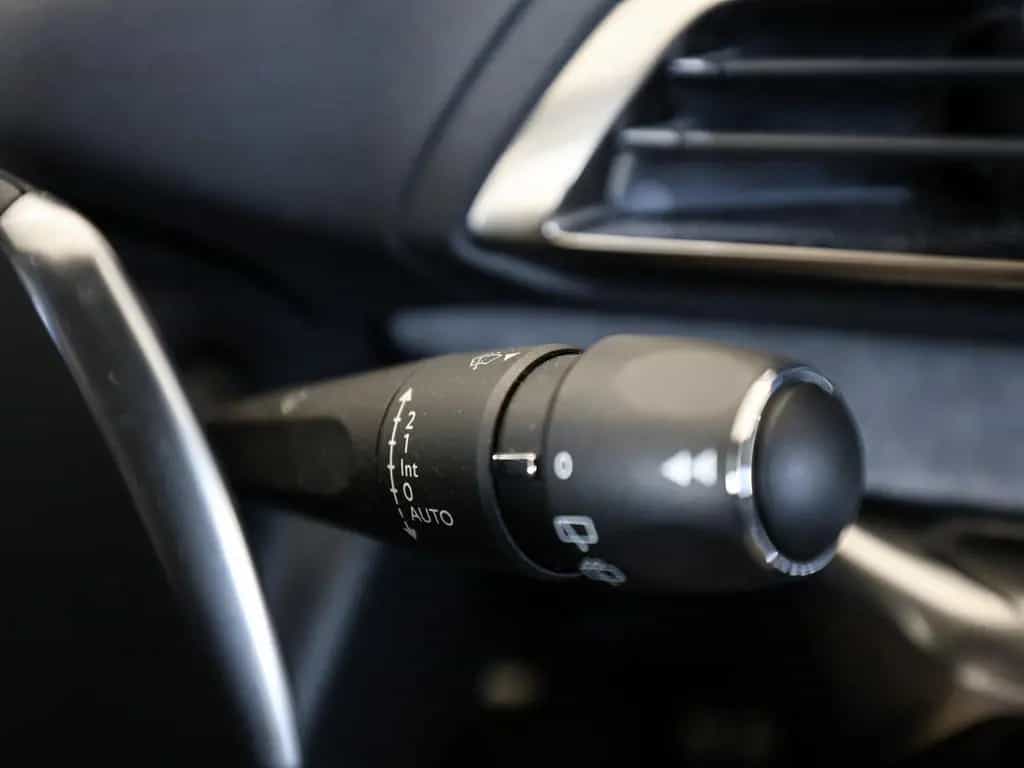 Peugeot 3008 GT Hybrid 136 e-DSC6 ACC LED NAVI KAMERA BT 01/2024-photo-21