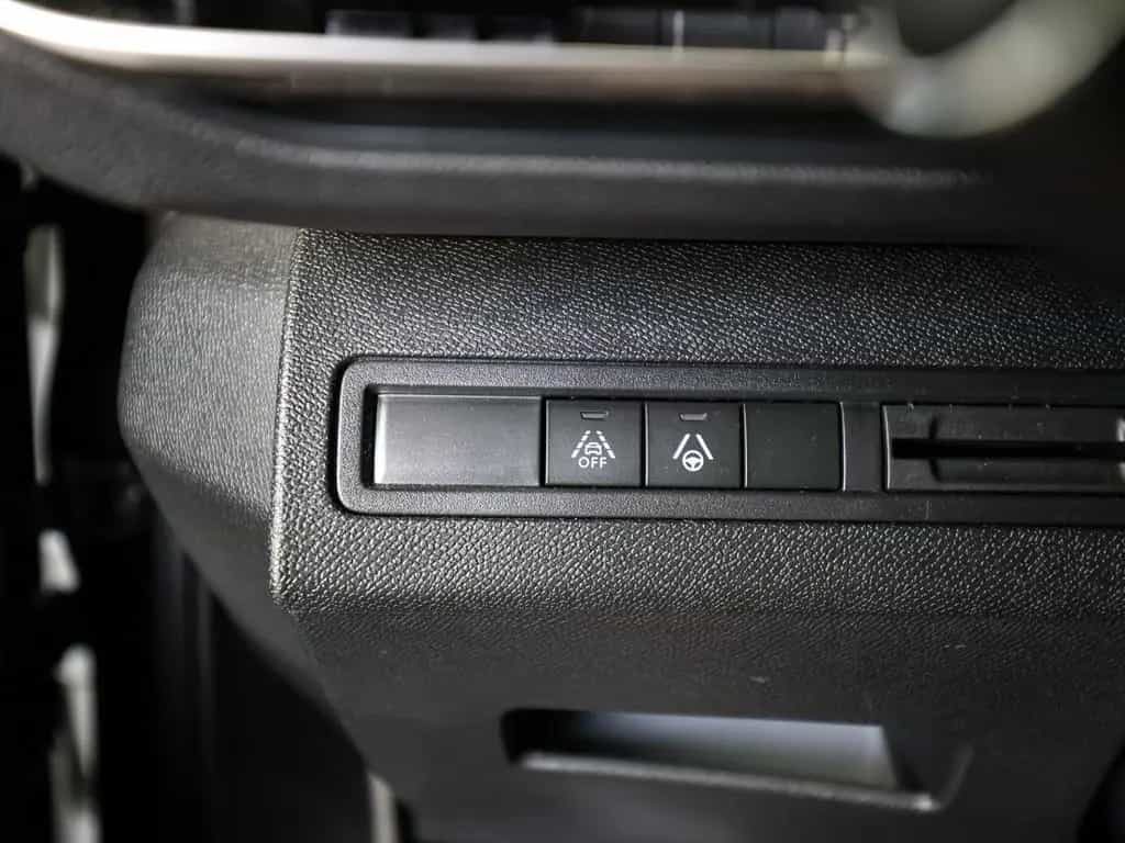 Peugeot 3008 GT Hybrid 136 e-DSC6 ACC LED NAVI KAMERA BT 01/2024-photo-26