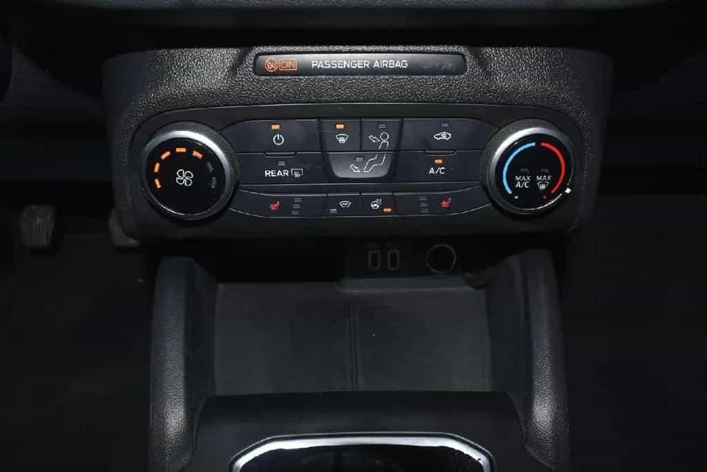 Ford Focus Cool & Connect 10/2021-photo-10
