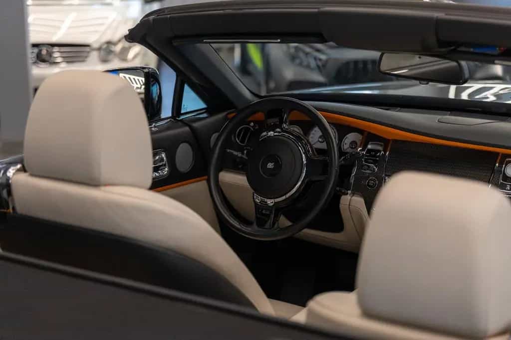 Rolls-Royce Dawn Black Badge 02/2018-photo-16