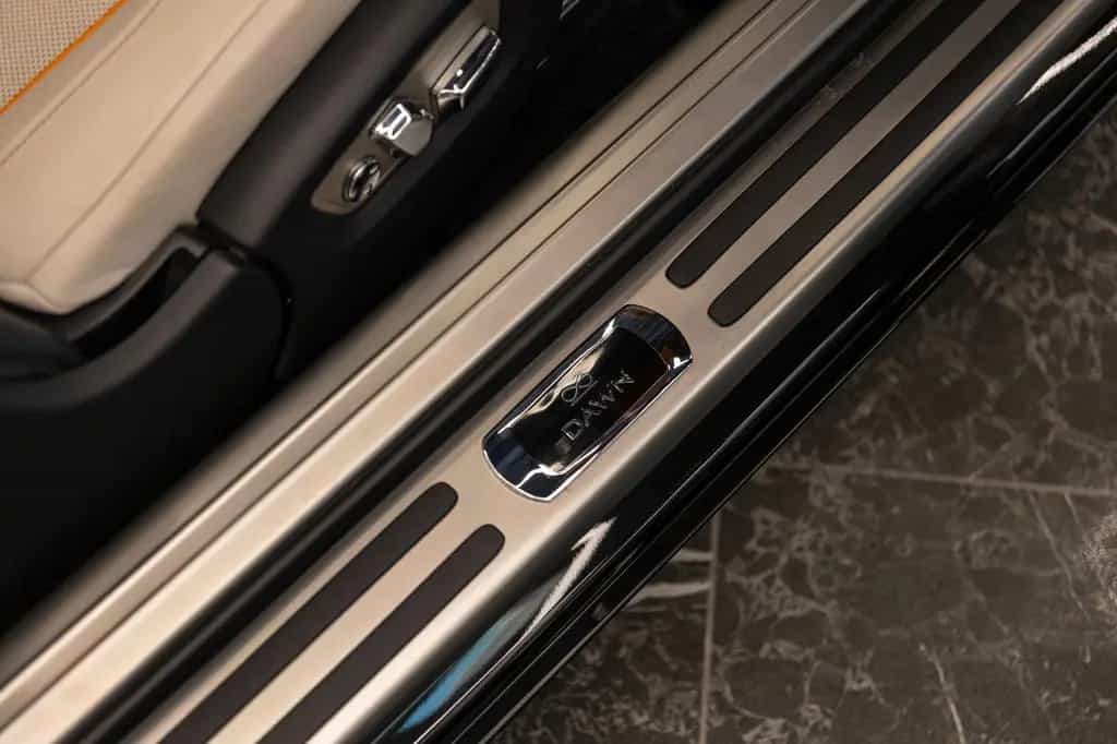 Rolls-Royce Dawn Black Badge 02/2018-photo-9