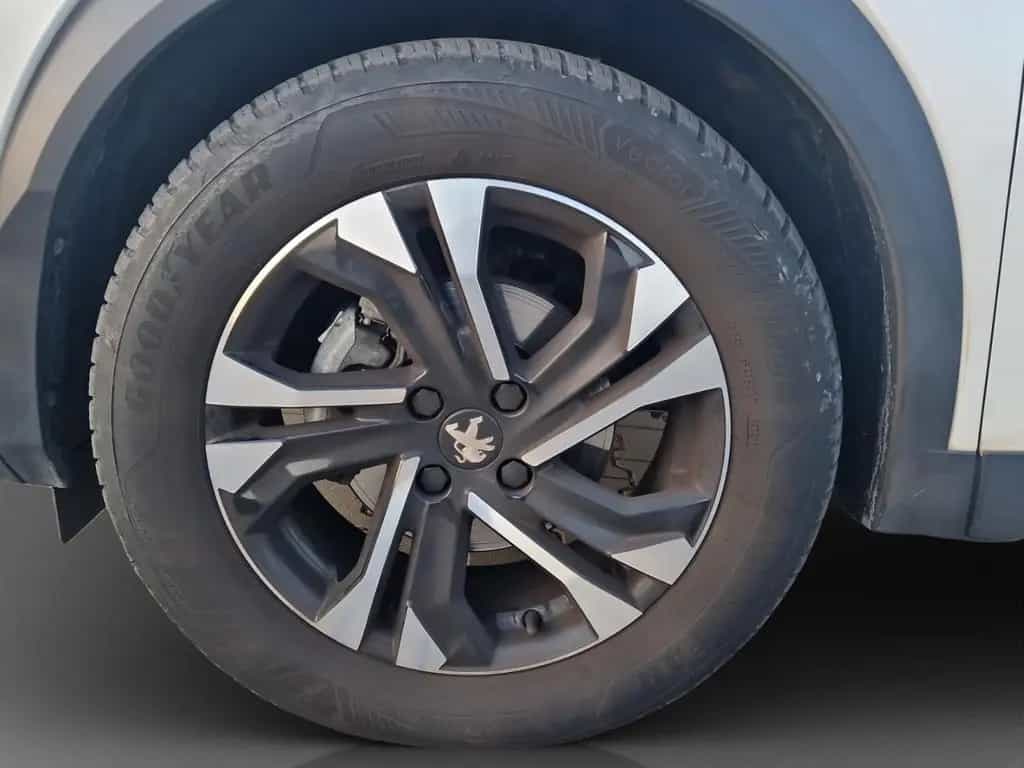 Peugeot 2008 130 EAT8 Allure Pack NAVI Kamera ACC 01/2022-photo-24