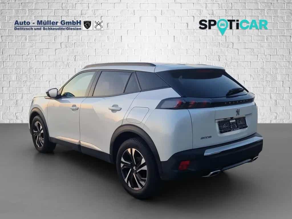 Peugeot 2008 130 EAT8 Allure Pack NAVI Kamera ACC 01/2022-photo-7