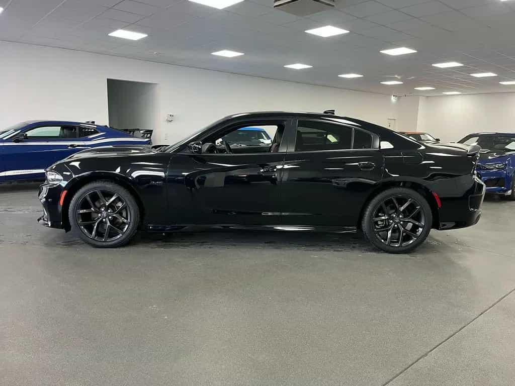 Dodge Charger RT 5,7l V8 *SHZ / AUT / LEDER* 03/2023-photo-5