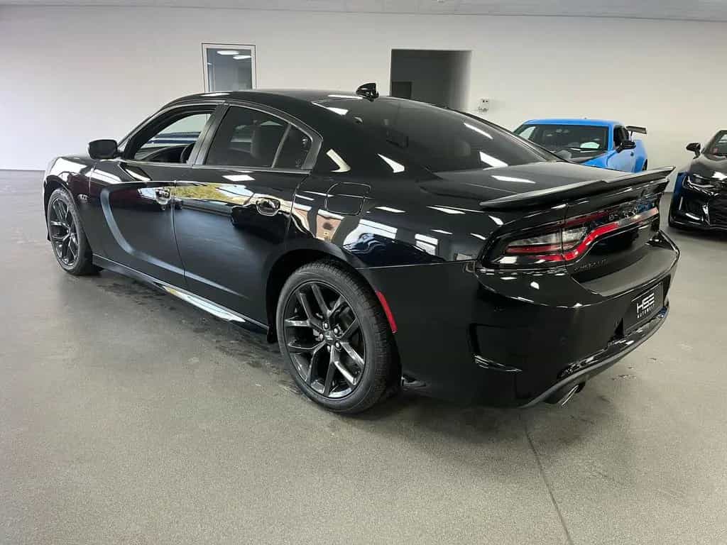 Dodge Charger RT 5,7l V8 *SHZ / AUT / LEDER* 03/2023-photo-6