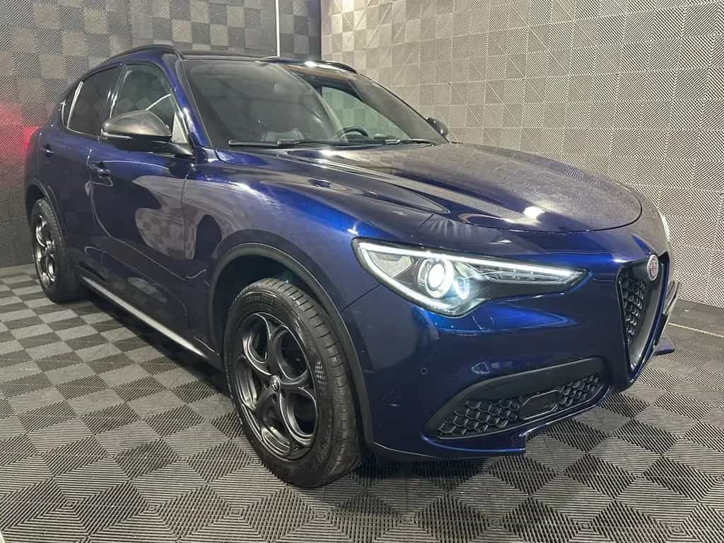 Alfa Romeo Stelvio Q4 B-Tech*BiXENON*ACC-R.KAM-SPUR-SHZ-19" 09/2018-photo-0