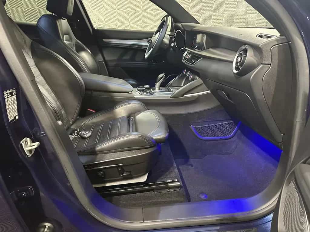 Alfa Romeo Stelvio Q4 B-Tech*BiXENON*ACC-R.KAM-SPUR-SHZ-19" 09/2018-photo-16