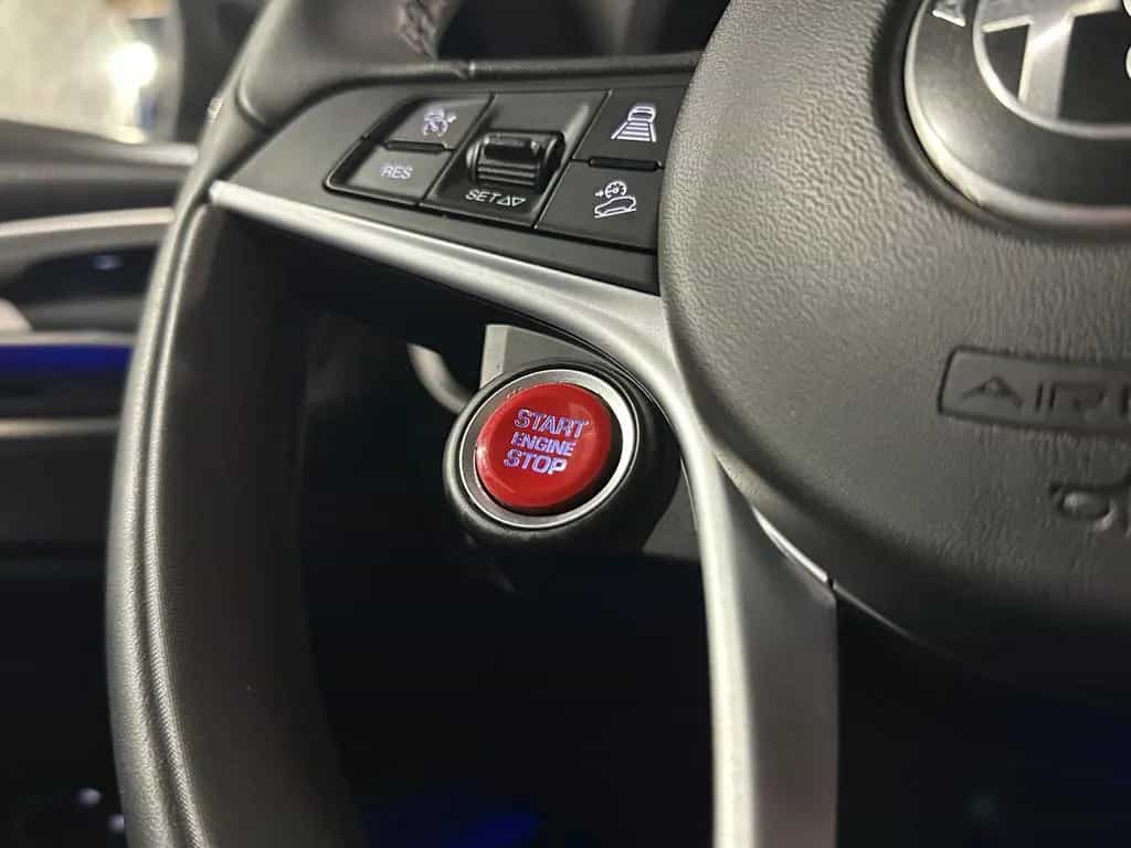 Alfa Romeo Stelvio Q4 B-Tech*BiXENON*ACC-R.KAM-SPUR-SHZ-19" 09/2018-photo-33