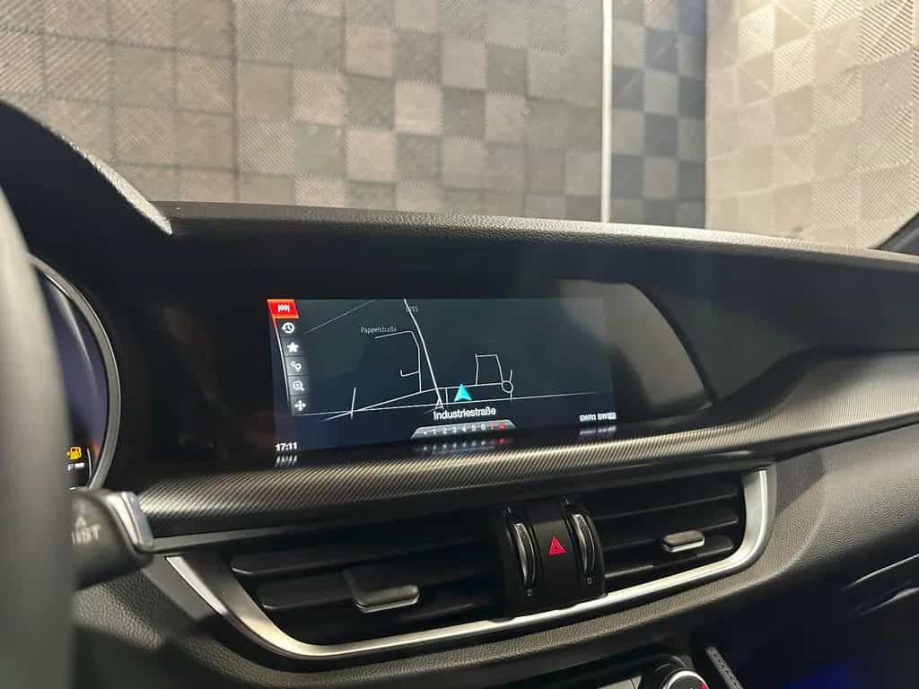 Alfa Romeo Stelvio Q4 B-Tech*BiXENON*ACC-R.KAM-SPUR-SHZ-19" 09/2018-photo-34