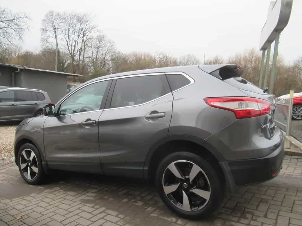Nissan Qashqai N-Connecta-NAVI-KAMERA-SHZ-18" ALU-2.HD 04/2017-photo-10