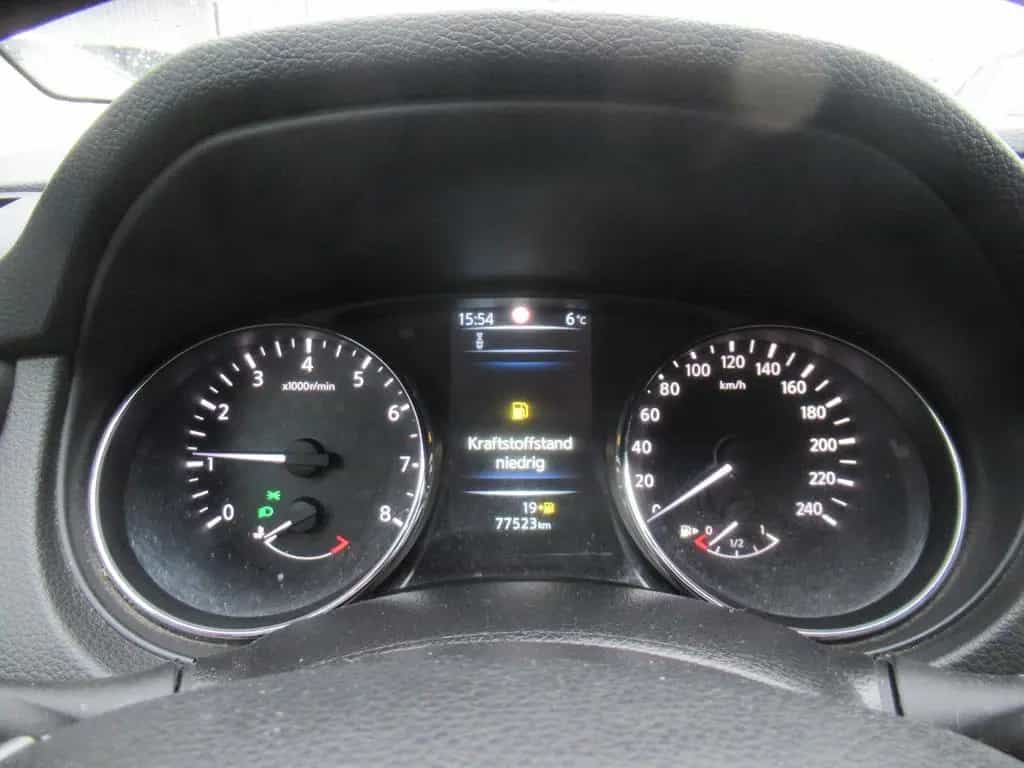 Nissan Qashqai N-Connecta-NAVI-KAMERA-SHZ-18" ALU-2.HD 04/2017-photo-22