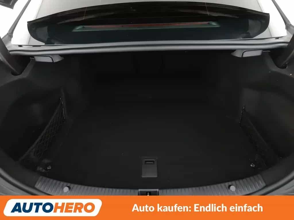 Mercedes-Benz C-Class 220 d AMG Line Aut. *NAVI*VC*LED*TEMPO*CAM* 11/2018-photo-17