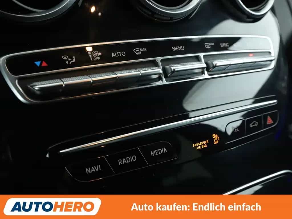 Mercedes-Benz C-Class 220 d AMG Line Aut. *NAVI*VC*LED*TEMPO*CAM* 11/2018-photo-24