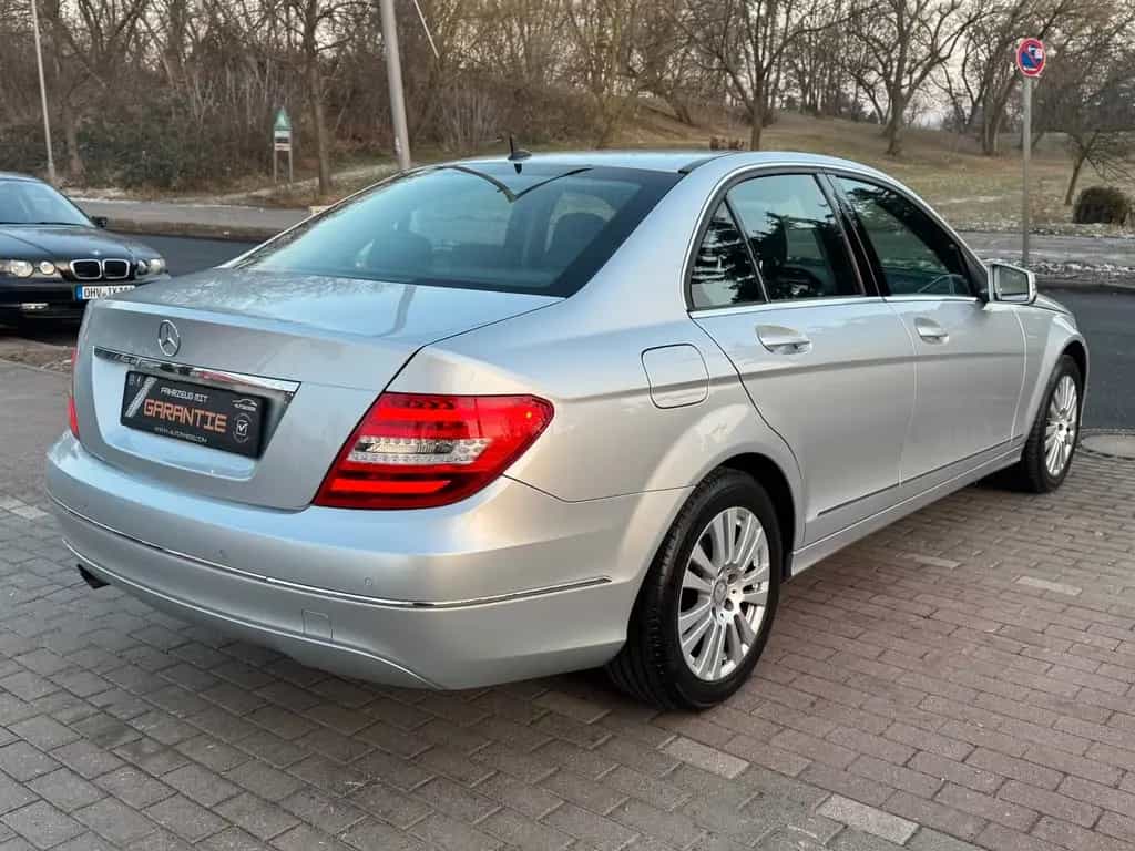 Mercedes-Benz C 180 ELEGANCE*AUT.*NAVI*TEMP.*SHZ*PDC*2.HD* 09/2013-photo-4