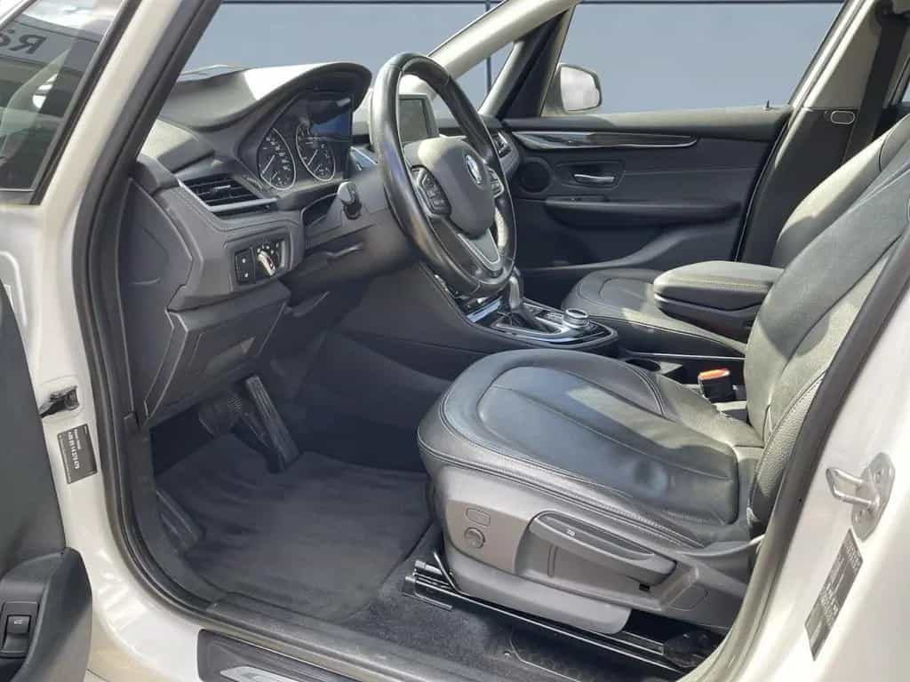 BMW 218 2er Active Tourer - 218i Luxury Line Klima Navi 03/2017-photo-8