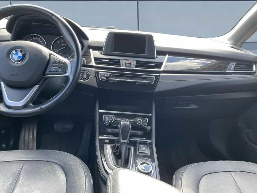 BMW 218 2er Active Tourer - 218i Luxury Line Klima Navi 03/2017-photo-9
