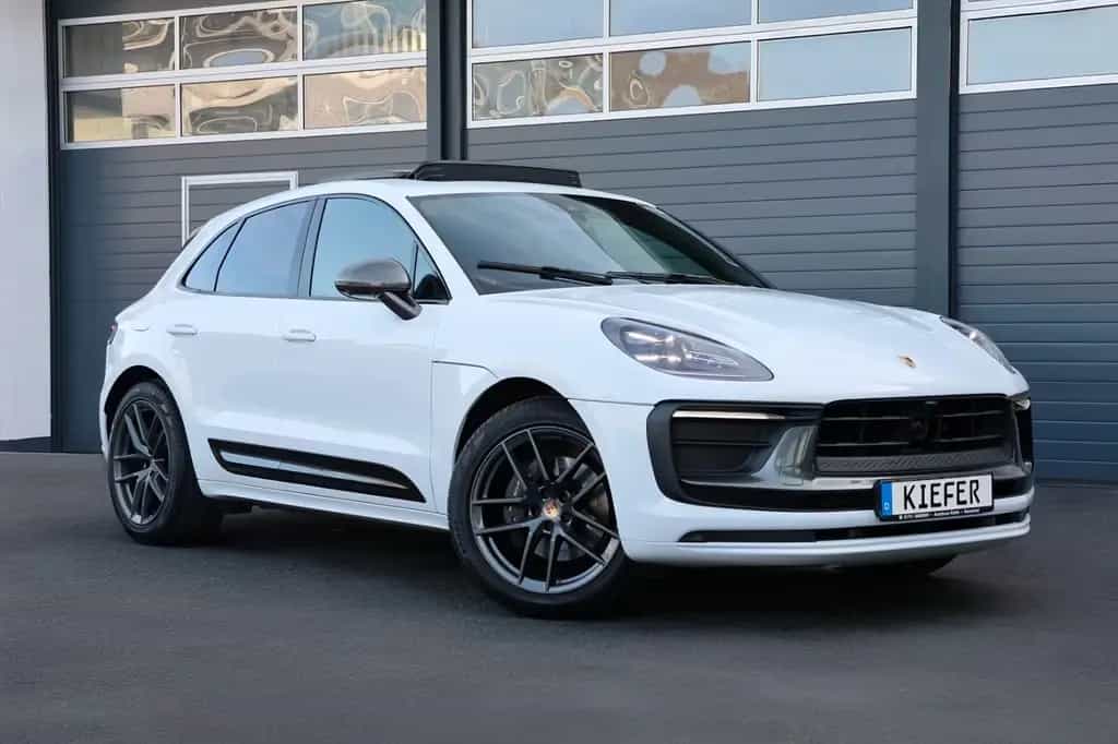 Porsche Macan T AWD/ACC/BOSE/360/4xSHZ/Luftfederung/R20 07/2023-photo-0