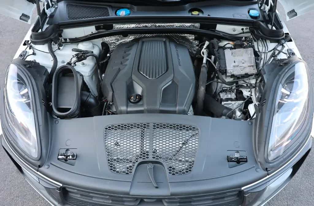 Porsche Macan T AWD/ACC/BOSE/360/4xSHZ/Luftfederung/R20 07/2023-photo-37