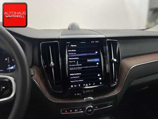 Volvo XC60 B4 D AWD Ultimate Bright PANO+AHK+B&W+LUFT+ 09/2023-photo-25