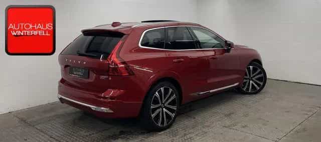 Volvo XC60 B4 D AWD Ultimate Bright PANO+AHK+B&W+LUFT+ 09/2023-photo-3